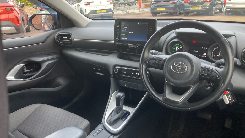 Toyota Yaris 1.5 Hybrid Design 5dr CVT Hybrid Hatchback